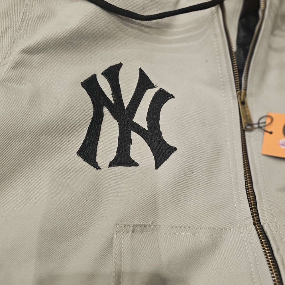 Carhartt Gray and Black Jacket with NY Logo - Picture 5 of 11